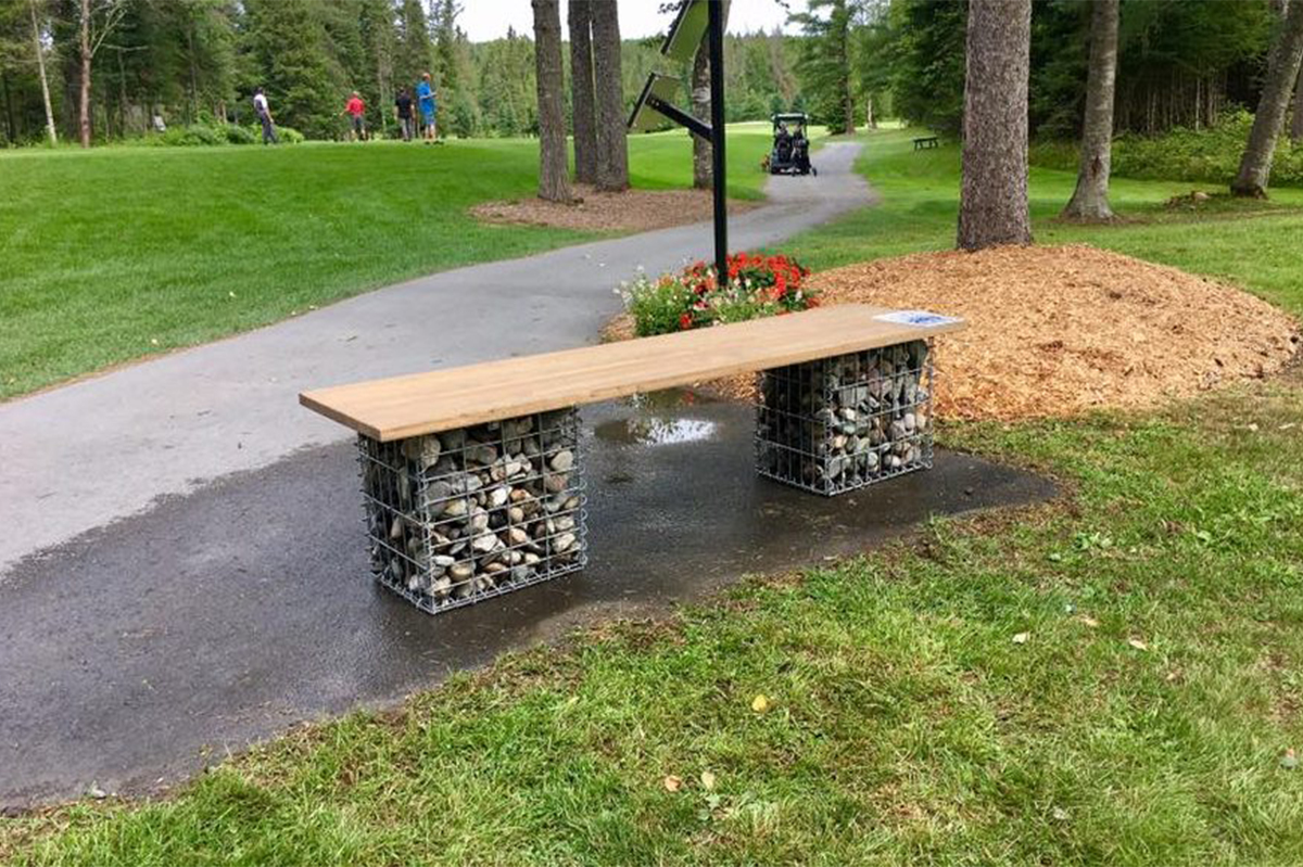 Banc gabion extérieur